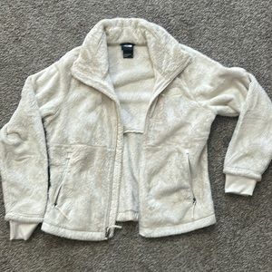 North Face Osito jacket NWOT Women’s Size M